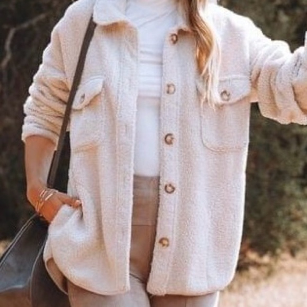 NIB WISHLIST BAXTER POCKETED SHERPA JACKET - CREAM 🤍, S/M, BNIB